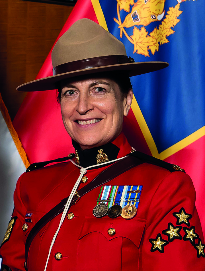 RCMP-2023-1114-039-SG14 November 2023RCMP Deputy Commissioner, Specialized Policing Services Bryan Larkin presented awards to recognize employees, regular members, civilian members and public service employees in a ceremony in the auditorium of the Nadon building, in National Headquarter in Ottawa, Ontario, on 14 November, 2023. 25 Years service to Sgt. / serg. Kelly WILLISCredit: Serge Gouin, RCMP-GRC© His Majesty the King in Right of Canada, 2023